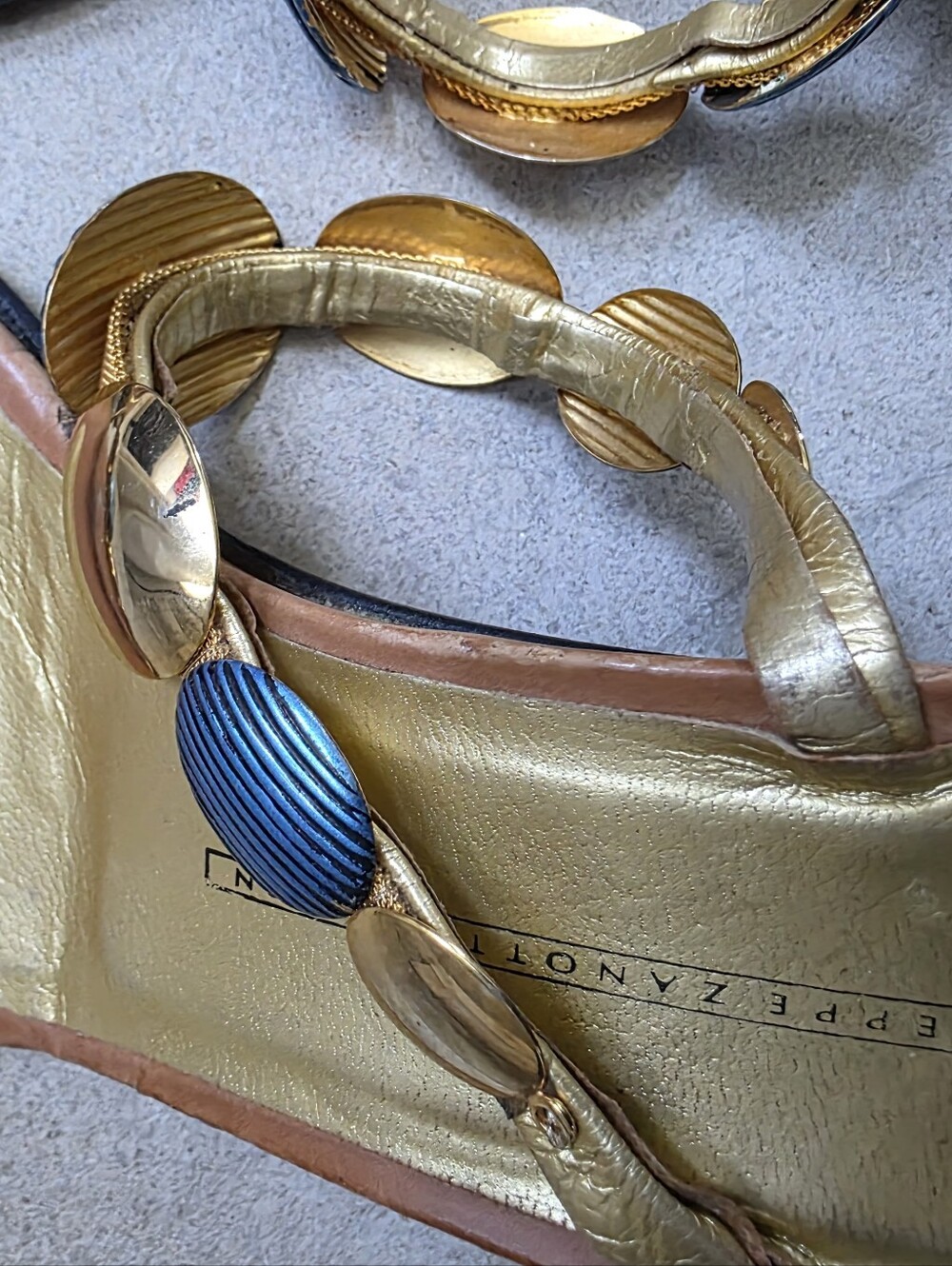 Vtg Vicini Giuseppe Zanotti Metallic Gold Blue Square Toe Bejeweled 38.5 Y2K 00s - Picture 15 of 16
